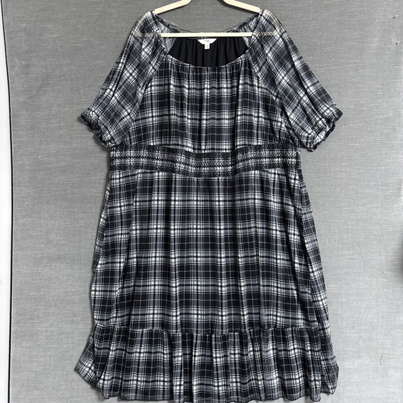 Terra & Sky Dresses & Skirts - Terra Sky Dress 3X Black Gray Plaid Smocked Ruffle Midi Sheer Grunge 90s y2k